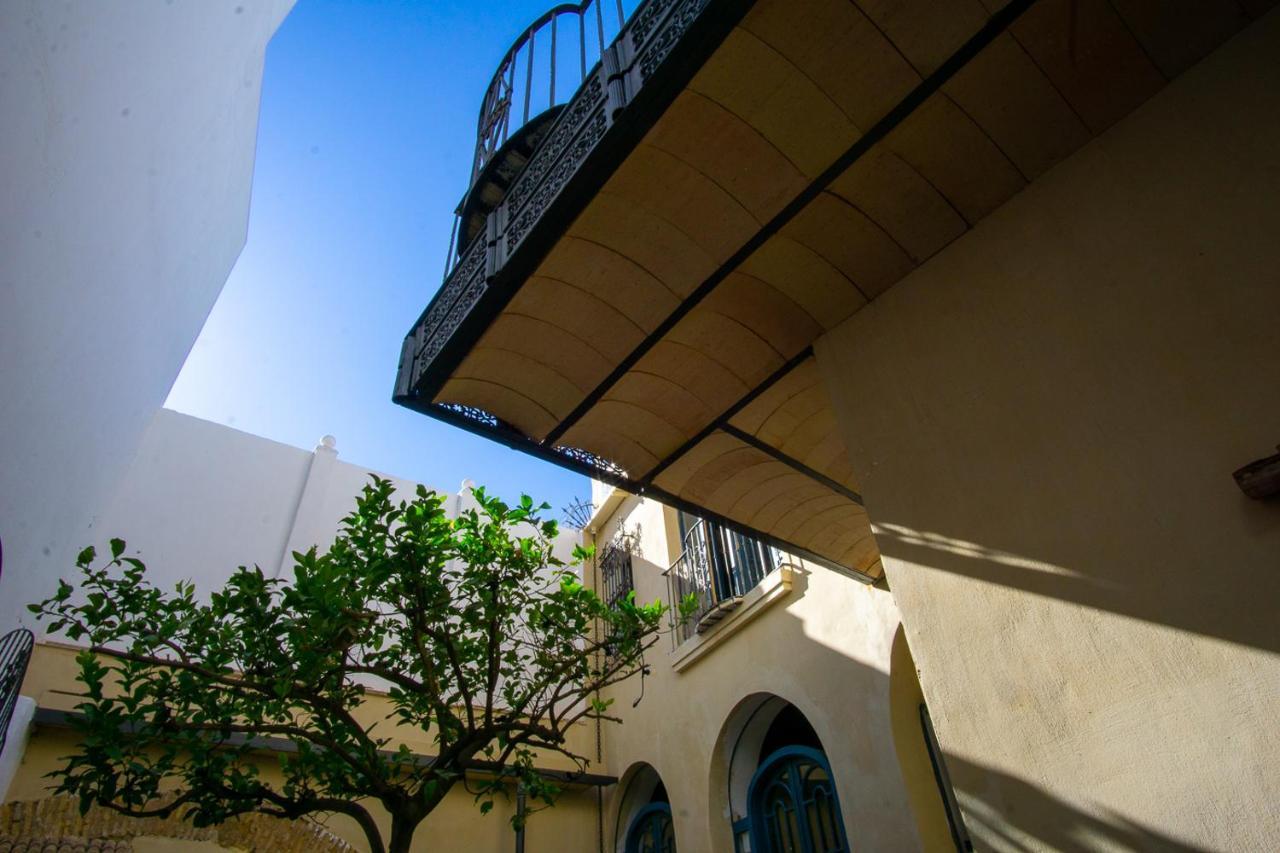 Apartamentos Sharis Jerez de la Frontera Exterior photo